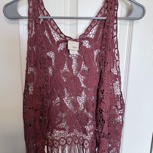 Daytrip Lace Fringe Tank Top - Burgundy - Picture 2 of 4